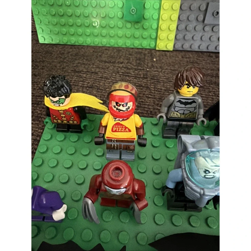 LEGO DC Super Heroes Minifigures Lot Batman Superman Robin Riddler Read
